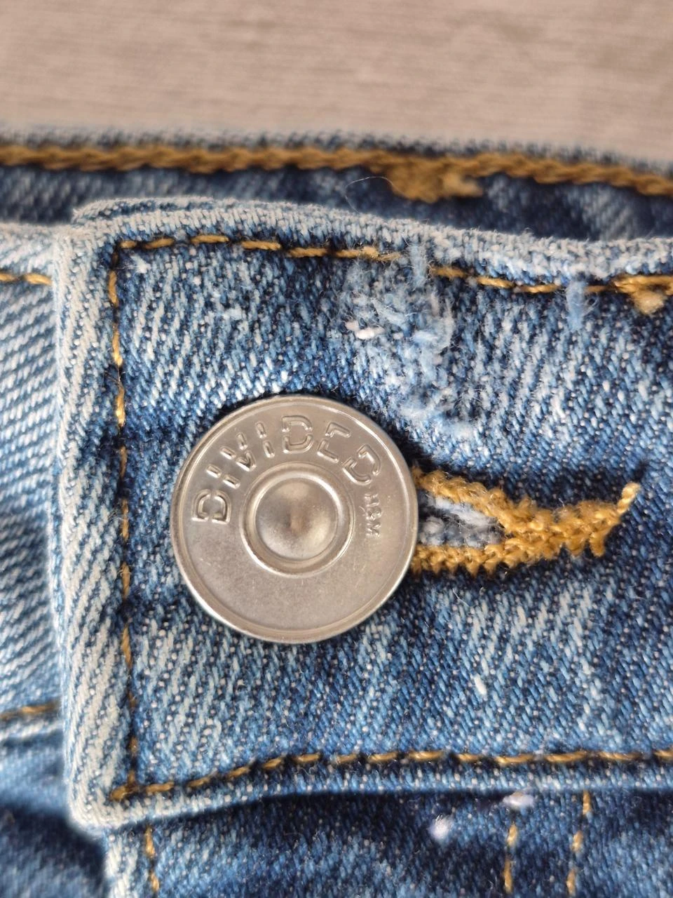 Women's H&M jeans shorts size 34 – photo 3
